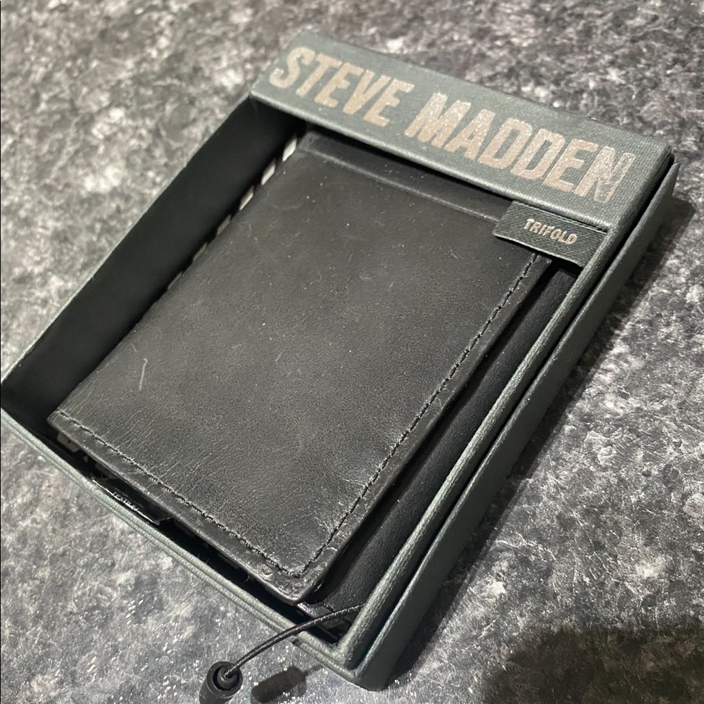 FOSSIL WALLET